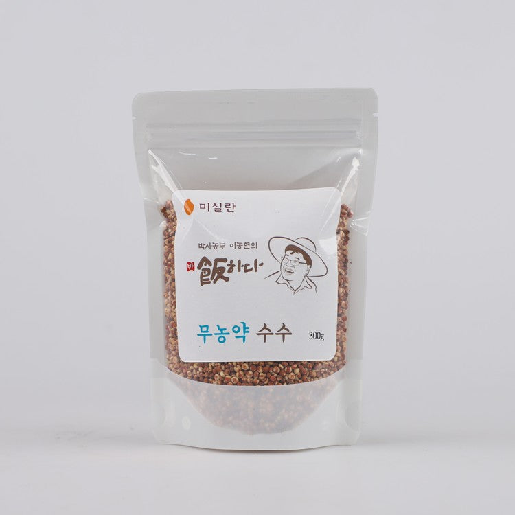 Sealed pouch of red millet grains