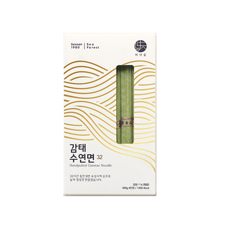 Handpulled gamtae somyeon noodle pack with dark green sleeve