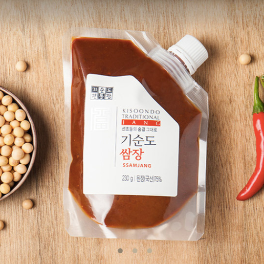 Brown ssamjang paste pouch (230 g) with white label and resealable spout